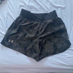 Under Armour Women's Black Patterned Athletic Shorts